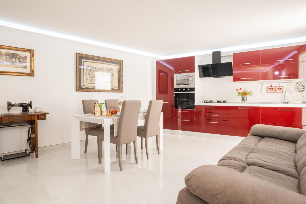 Casa D'Amore Con Piscina Privata Alessano Eksteriør billede