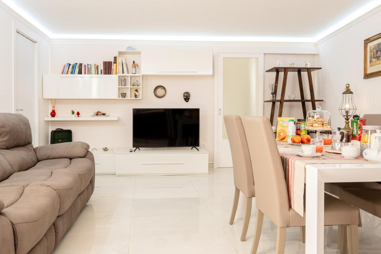 Casa D'Amore Con Piscina Privata Alessano Eksteriør billede